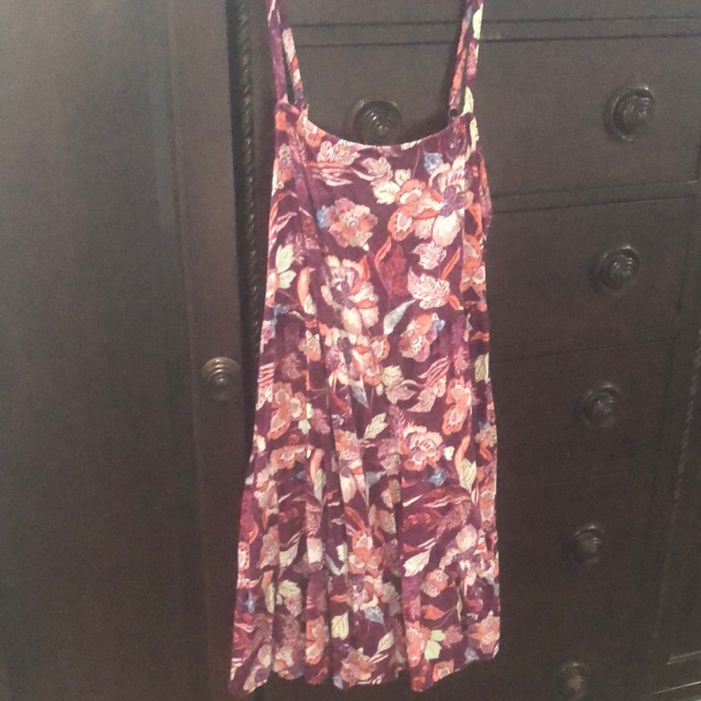 Vibrant Floral Print Tiered Dress with Pockets